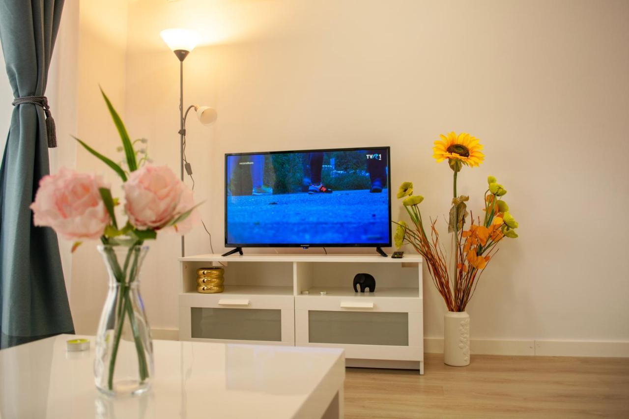 Apartmán Rainbow Blue Free Parking - Zona Spital Recuperare Iasi Exteriér fotografie