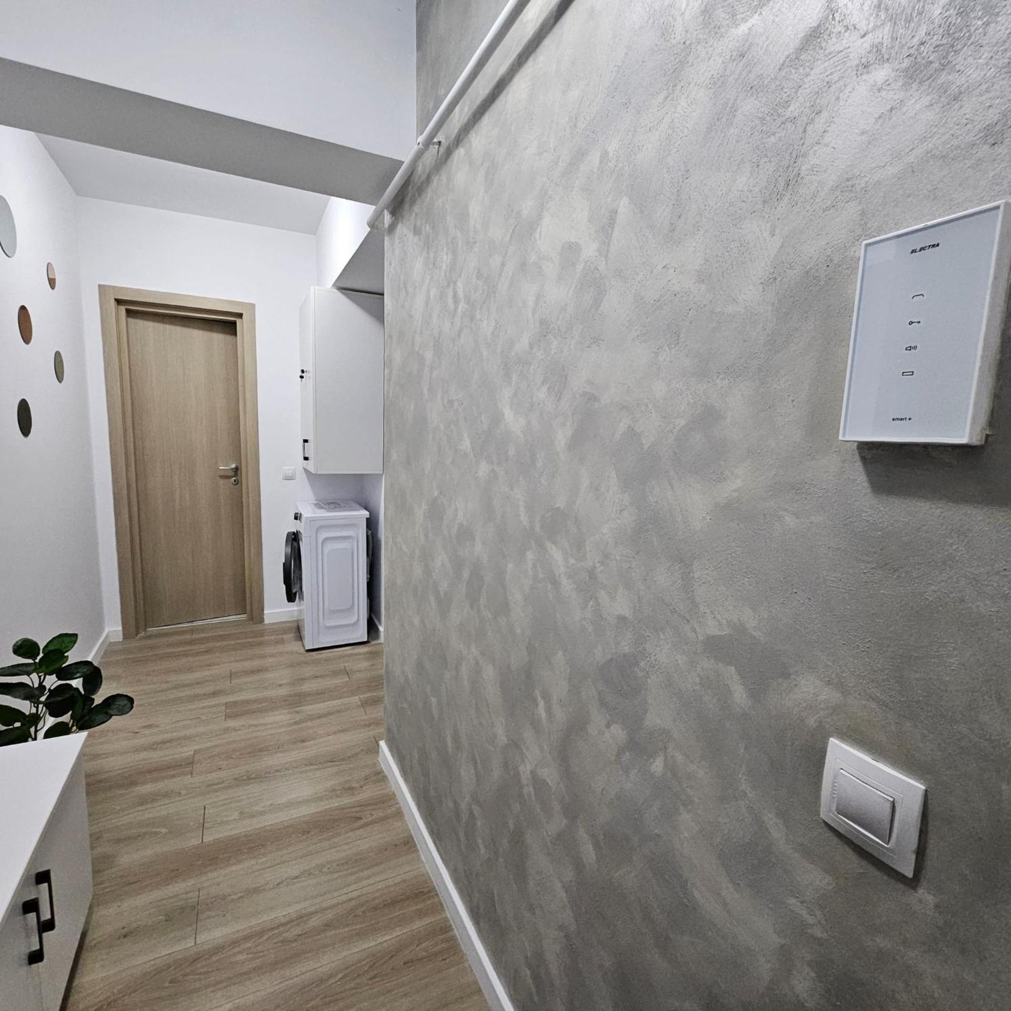Apartmán Rainbow Blue Free Parking - Zona Spital Recuperare Iasi Exteriér fotografie